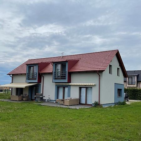 Lake View Apartments near Golf Resort Kunětická Hora, Dříteč Pardubice Habitación foto