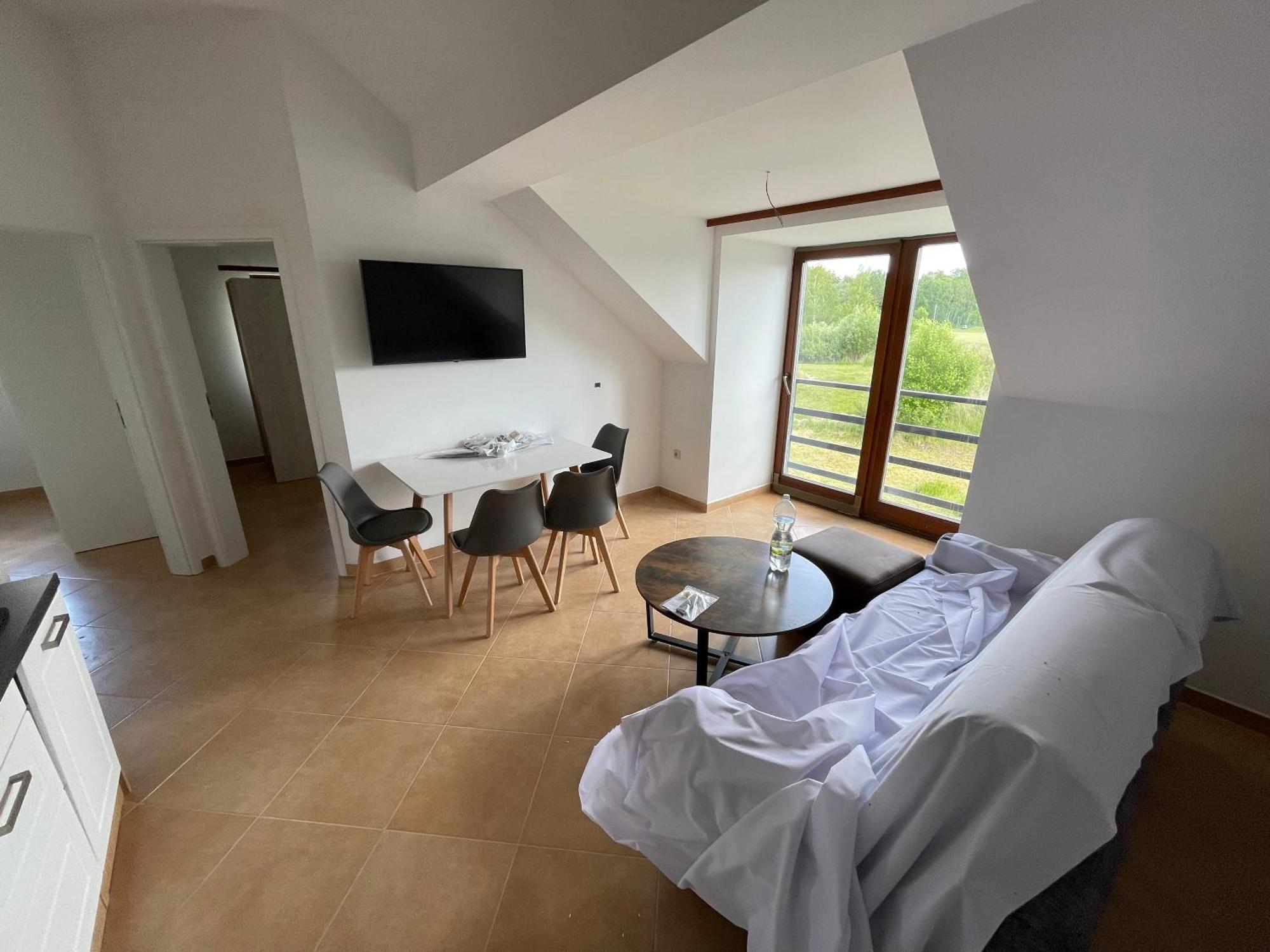 Lake View Apartments near Golf Resort Kunětická Hora, Dříteč Pardubice Habitación foto